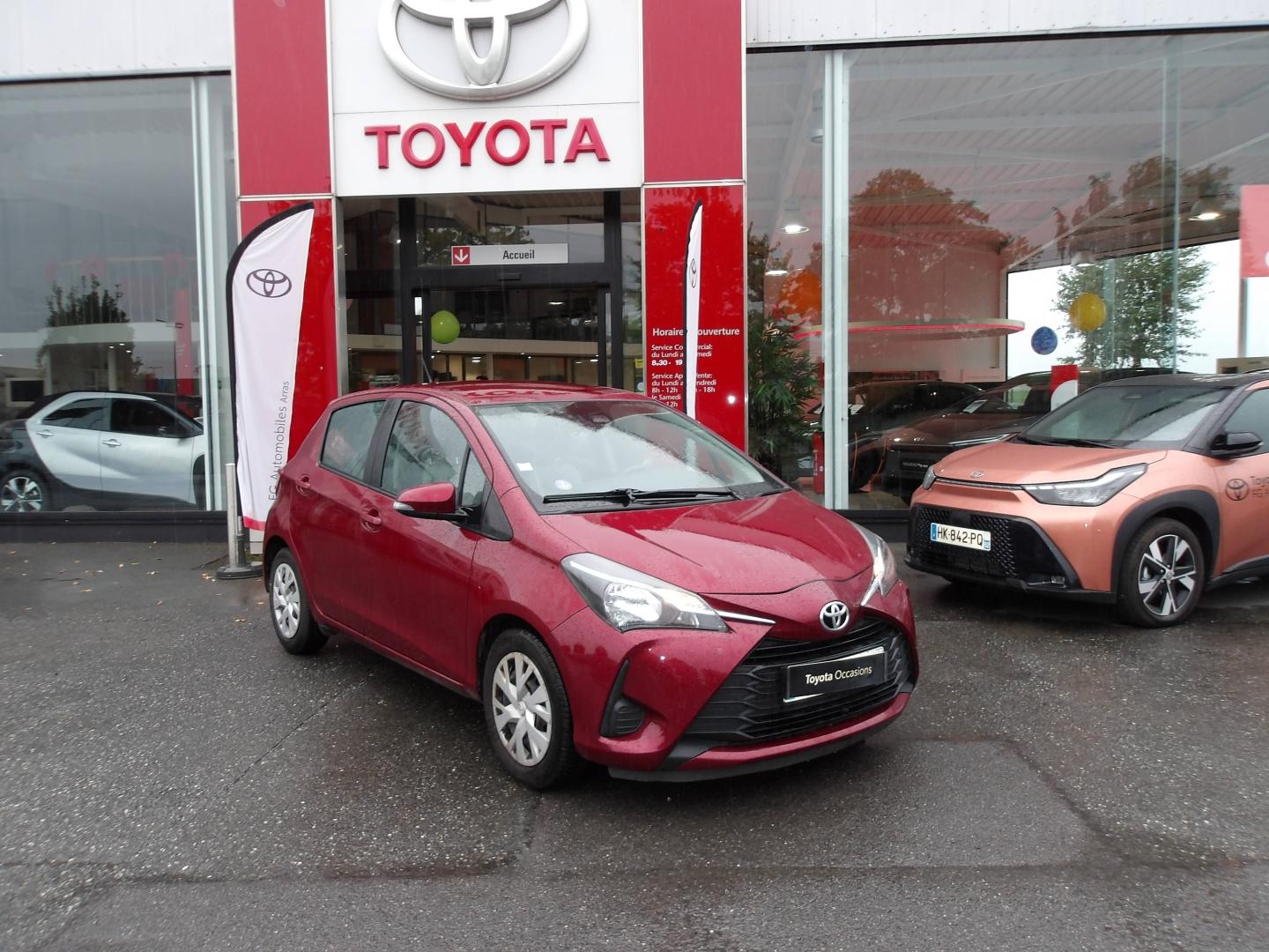 TOYOTA Yaris