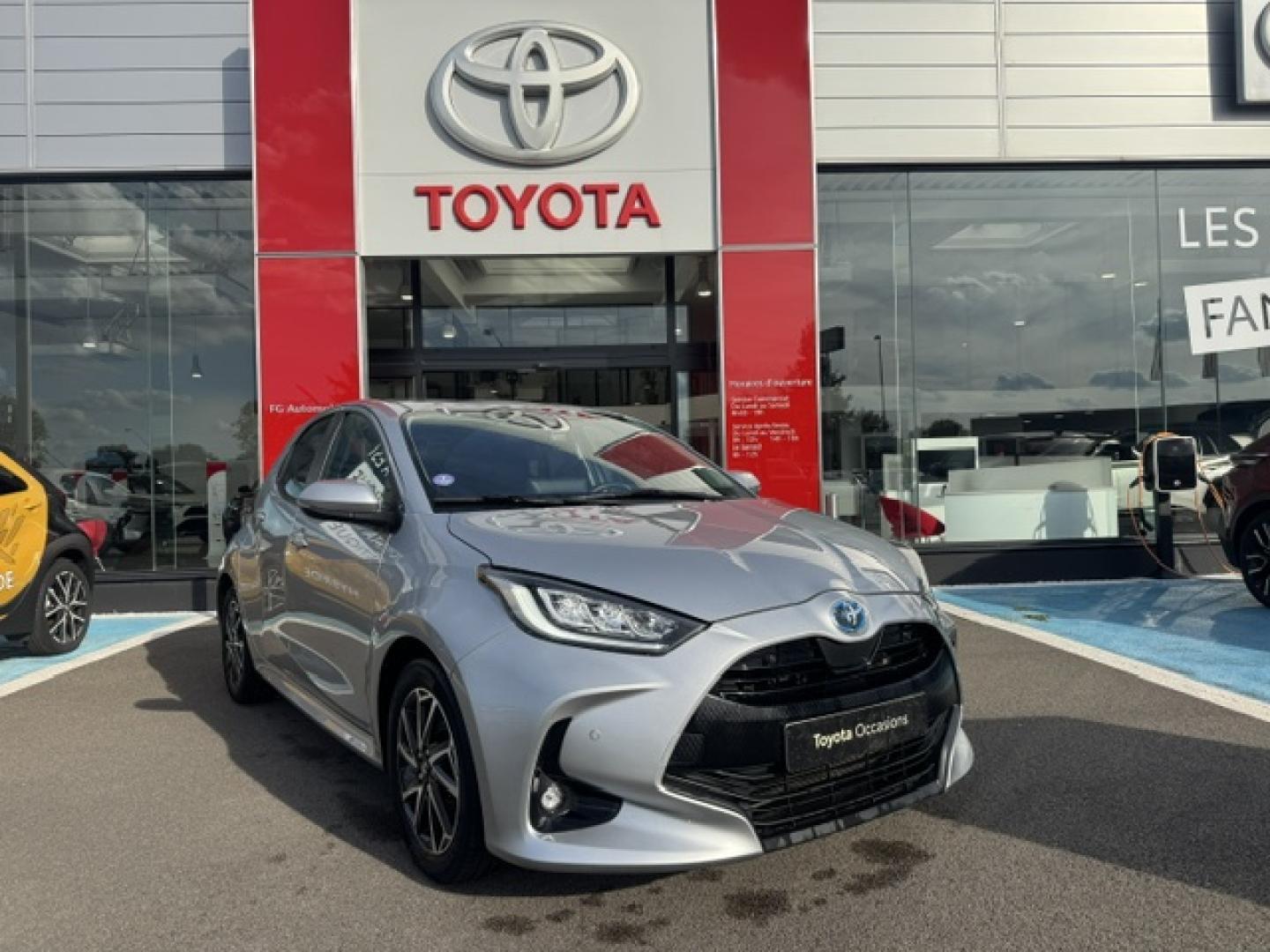 TOYOTA Yaris