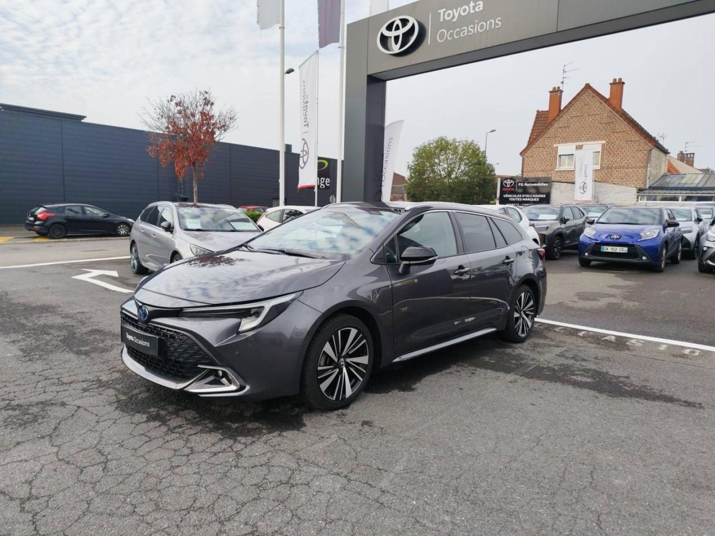 TOYOTA Corolla Touring Spt