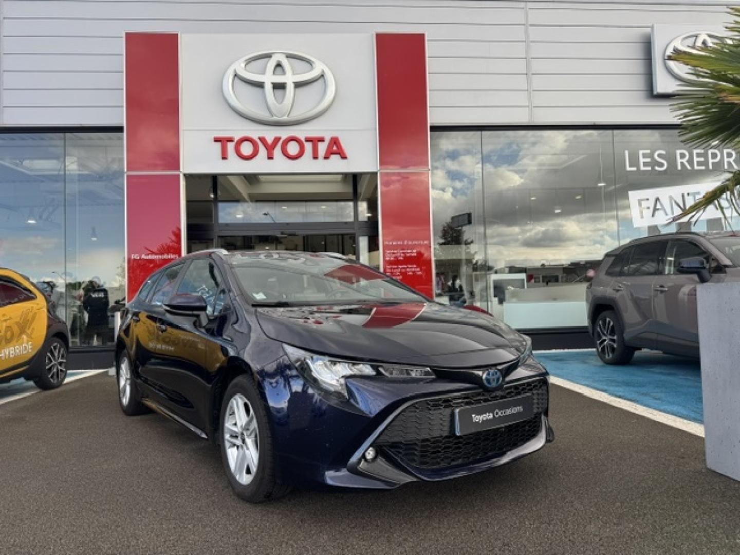 TOYOTA Corolla Touring Spt